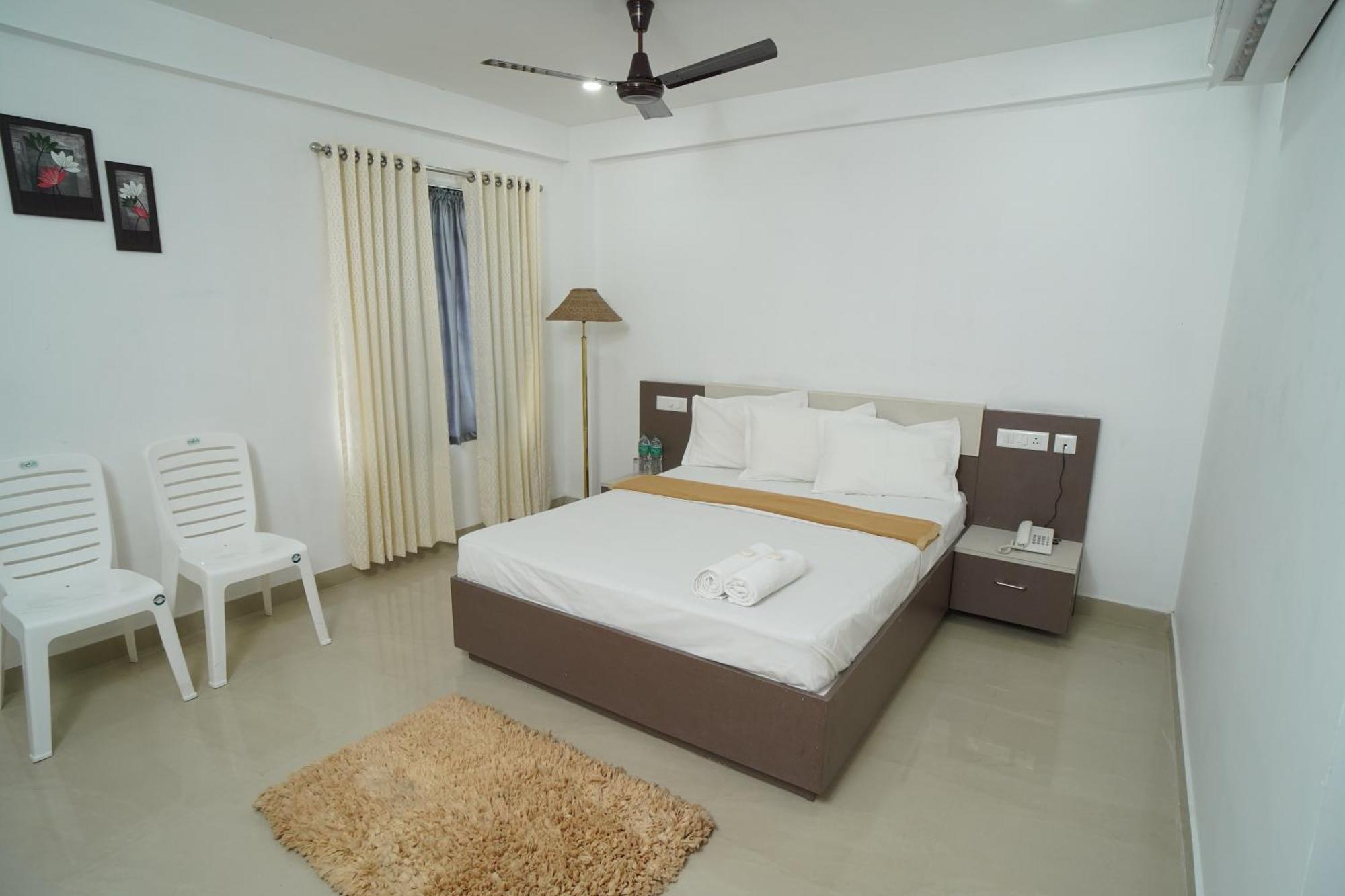 Sn Rooms Perumpāvūr Exterior foto